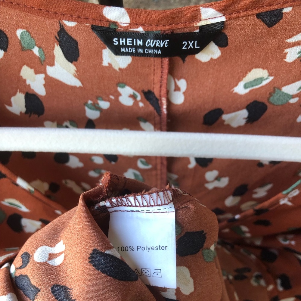 Blouse - Picture 7 of 8